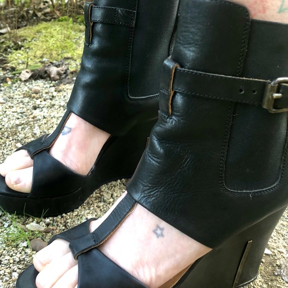 Diesel, black, leather, open toe, shoes - Picture 2 of 8